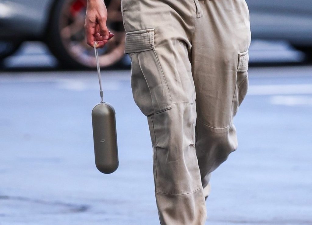 L’enceinte Beats Pill sans précédent vue avec LeBron pourrait être annoncée lors de la keynote d’Apple