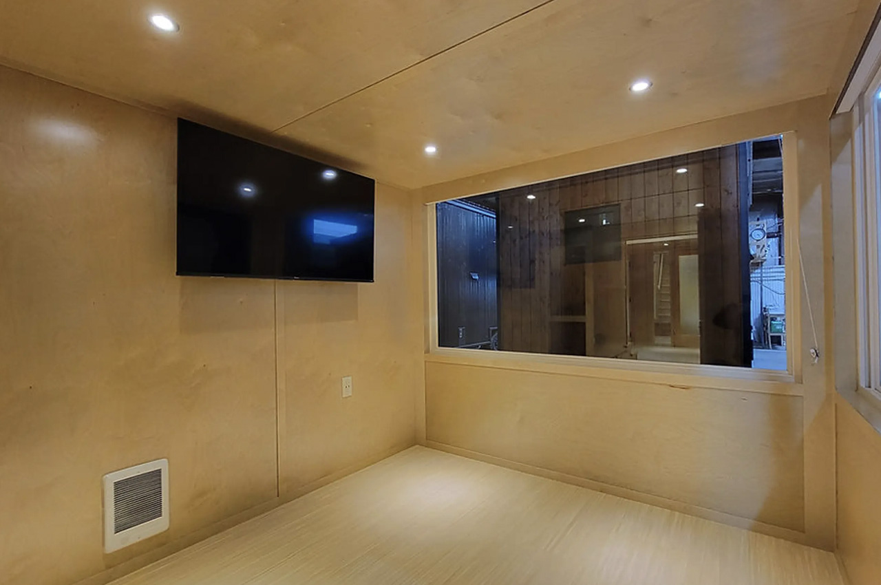1717198473 928 Une tiny house dinspiration japonaise redefinit lespace et la luminosite - plare.
