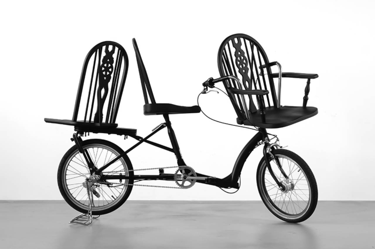 1717281115 732 Un velo avec trois selles integrees pour se deplacer en - plare.