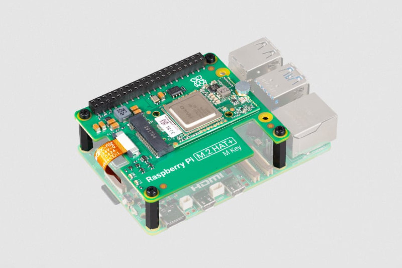 1717615239 861 La Fondation Raspberry Pi lance un kit dIA a 70 - plare.
