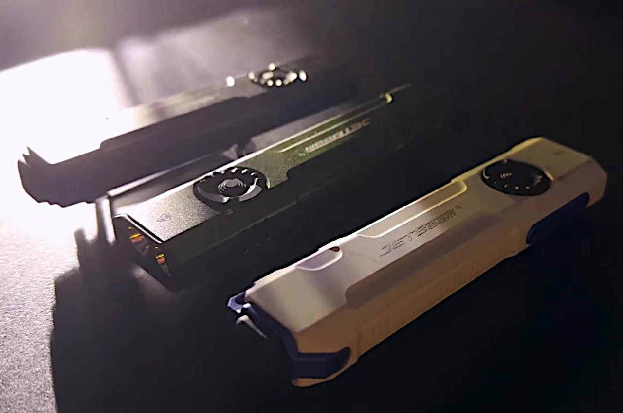 1717724948 908 Torche EDC innovante qui illumine vos aventures en plein air - plare.