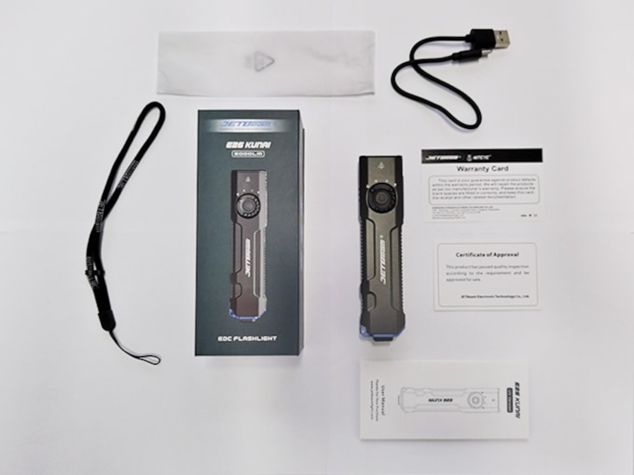 1717724957 975 Torche EDC innovante qui illumine vos aventures en plein air - plare.