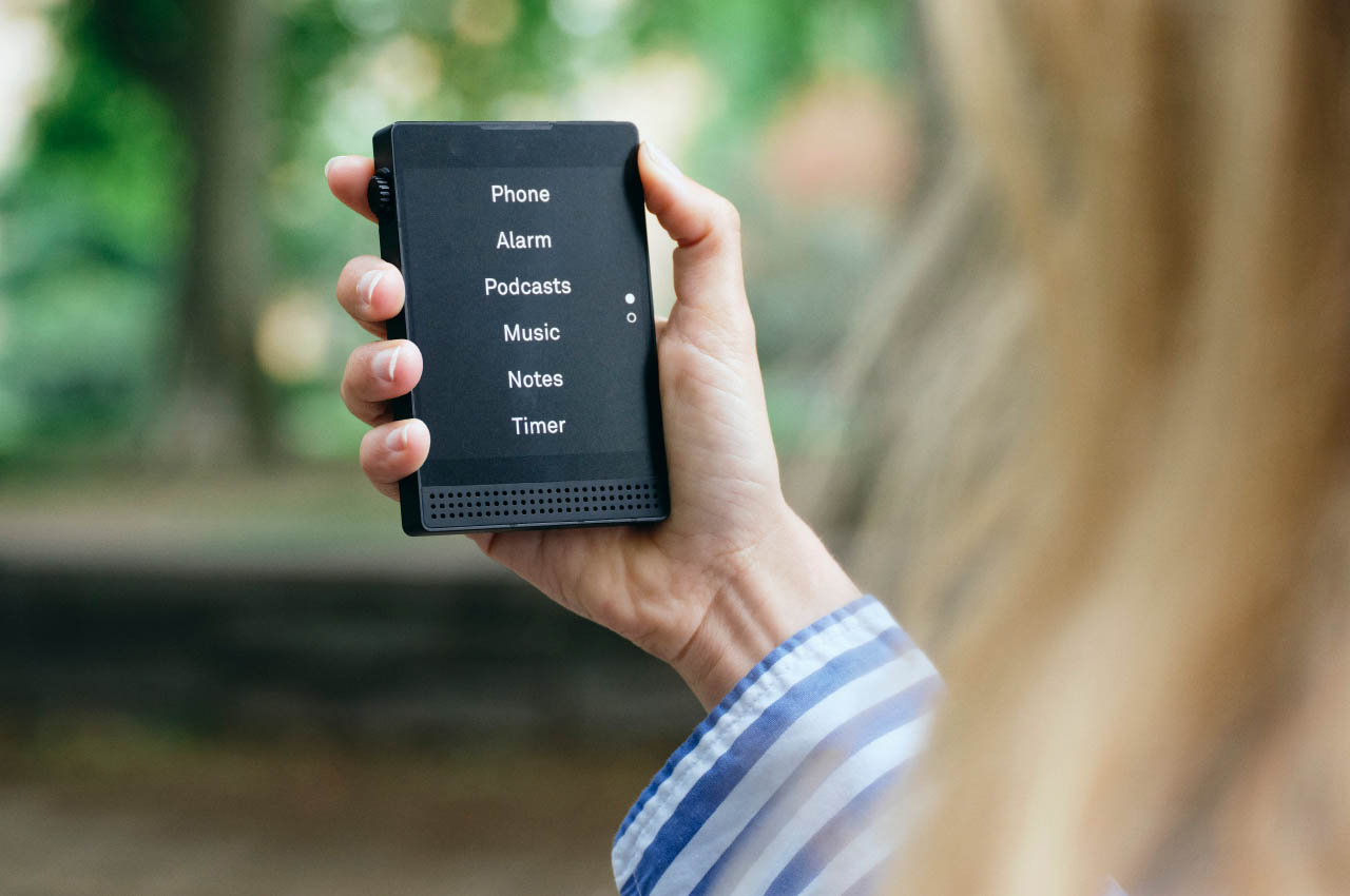 1718225406 755 Le Light Phone 3 est un compagnon de desintoxication numerique - plare.