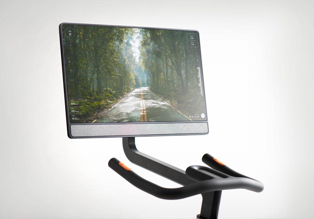 1718415991 18 Si Peloton connaissait la video spatiale Le HoloBike est - plare.