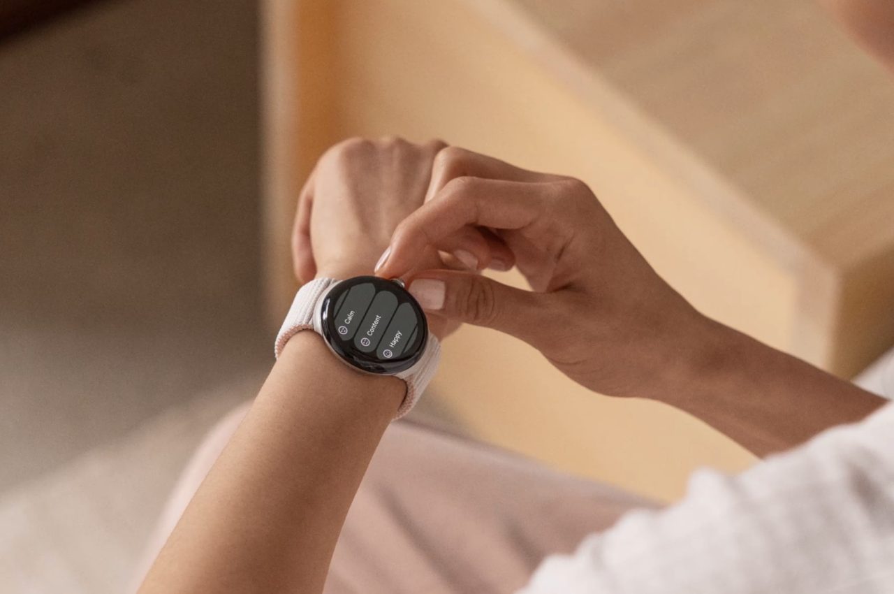1719077260 321 Les smartwatches deviennent elles obsoletes LIA et les bagues intelligentes - plare.
