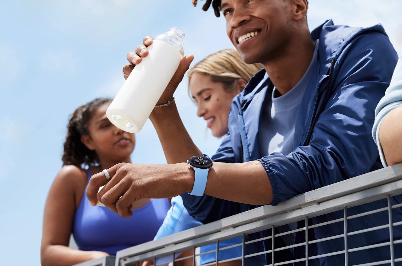 1719077263 198 Les smartwatches deviennent elles obsoletes LIA et les bagues intelligentes - plare.
