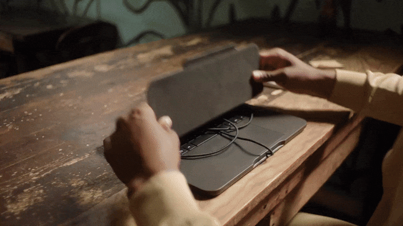 Decouvrez le premier ordinateur portable a realite augmentee au monde - plare.
