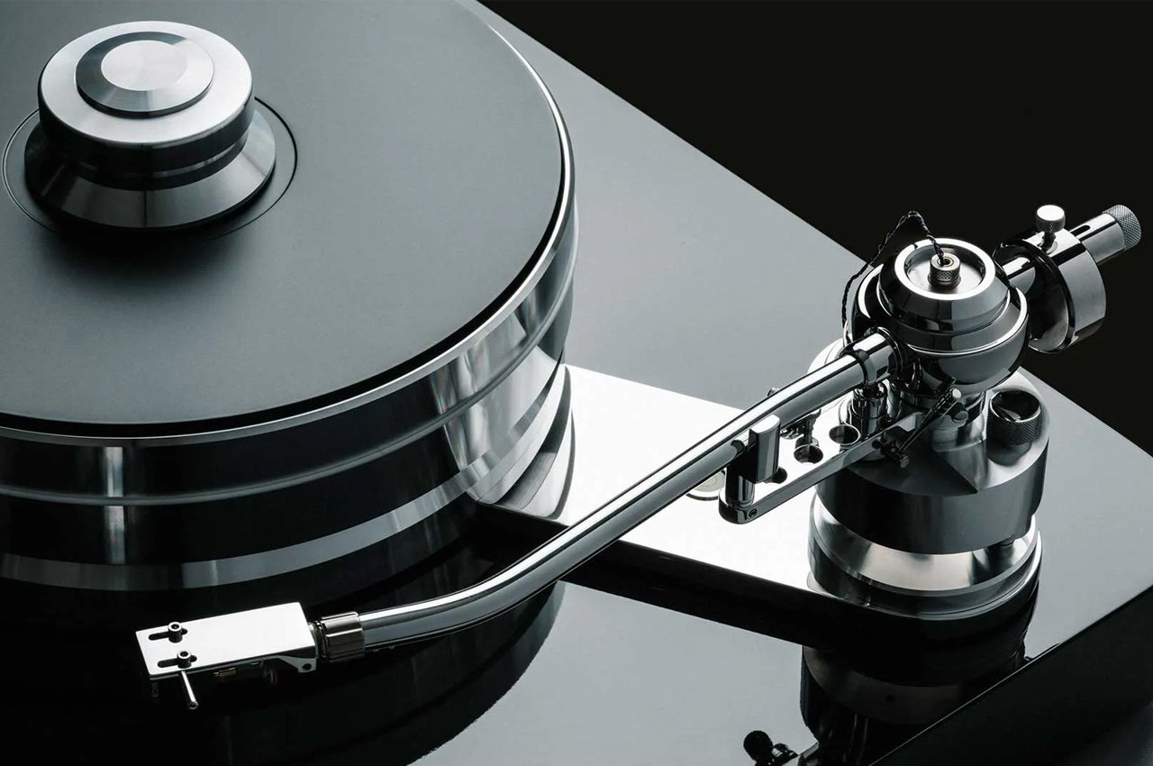 1729994759 126 Une platine pour les audiophiles exigeants qui recherchent une - plare.