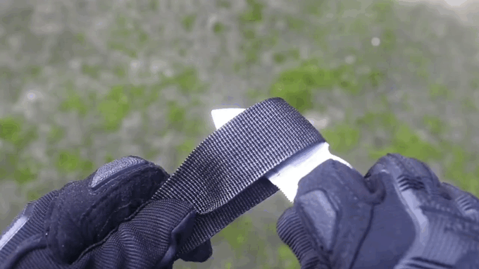 1729995101 36 Le couteau tactique EDC qui est aussi un jouet - plare.
