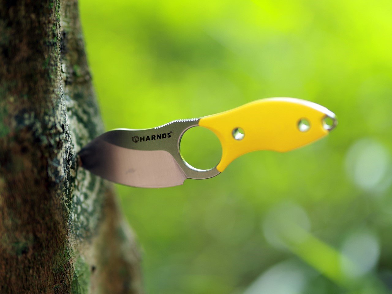 1729995101 550 Le couteau tactique EDC qui est aussi un jouet - plare.