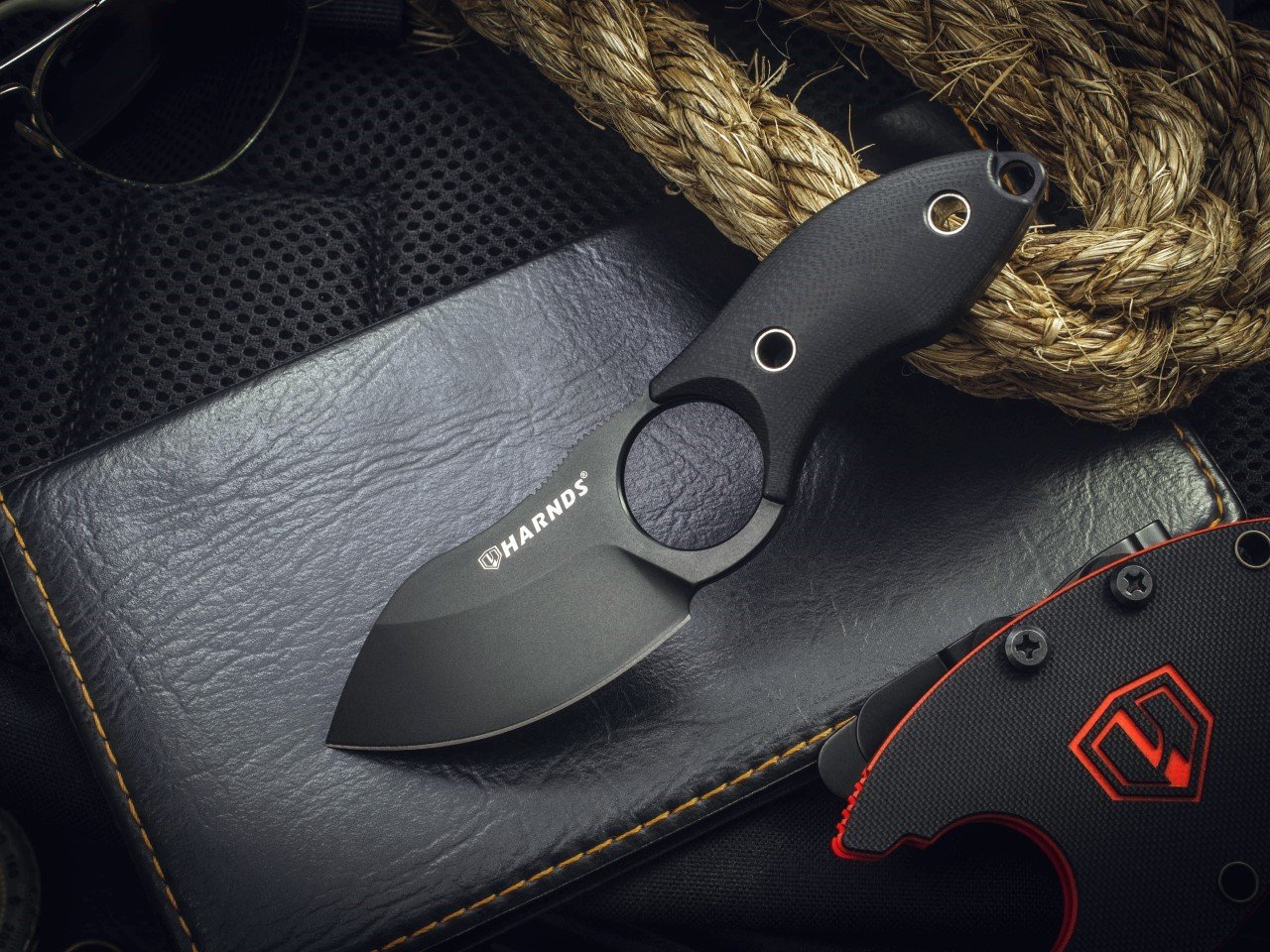 1729995101 76 Le couteau tactique EDC qui est aussi un jouet - plare.