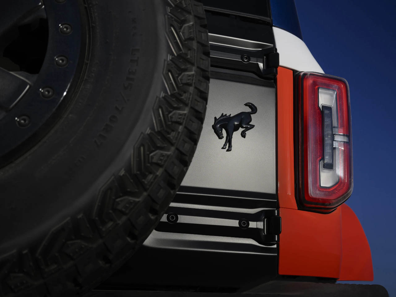 1729997029 219 2025 Ford Bronco Stroppe Edition honore lheritage des legendes de - plare.