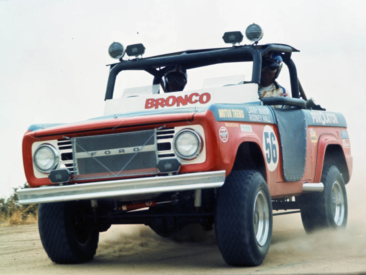 1729997033 397 2025 Ford Bronco Stroppe Edition honore lheritage des legendes de - plare.