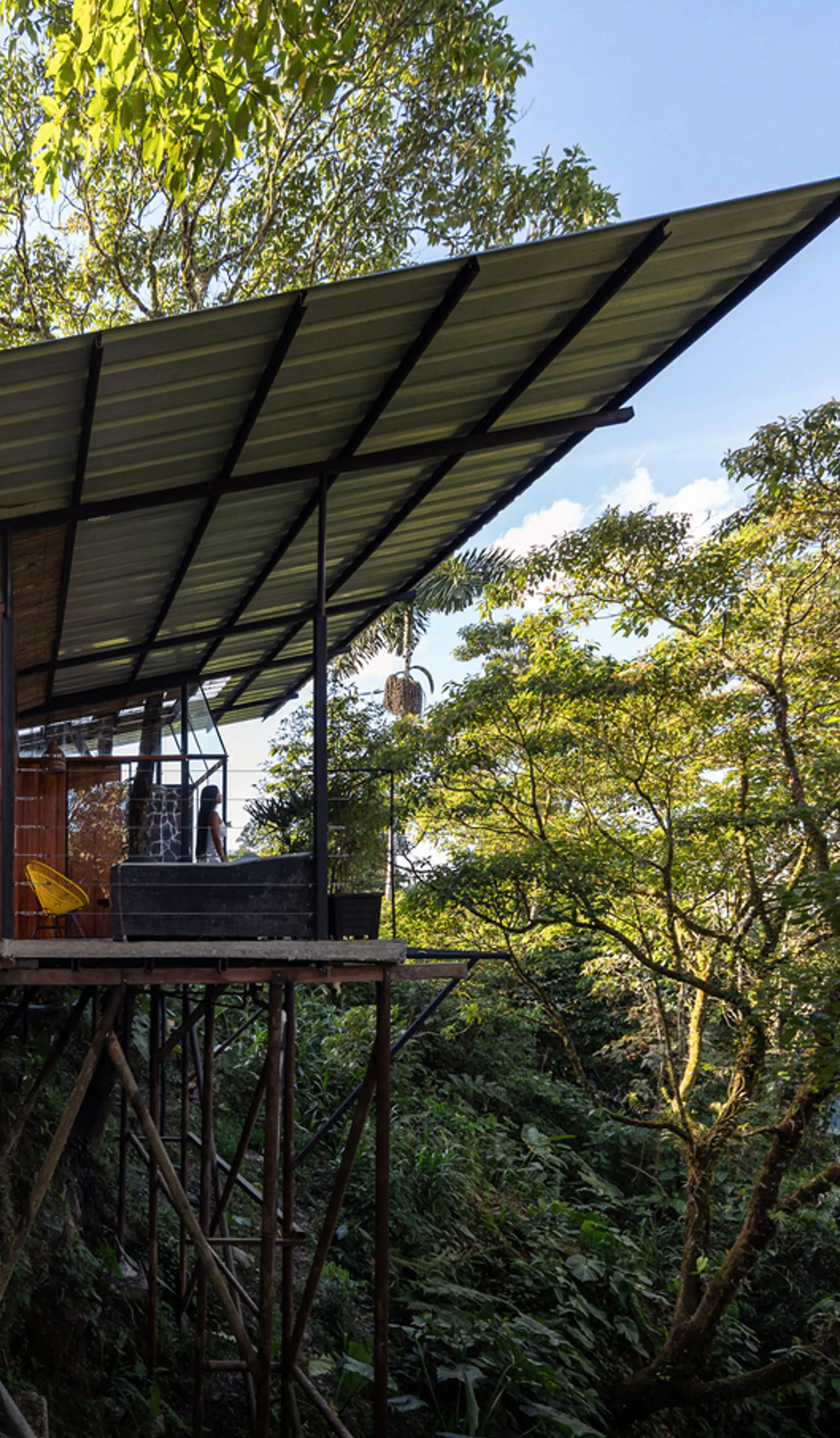 1729998695 404 Ce magnifique lodge de la foret amazonienne est construit autour - plare.