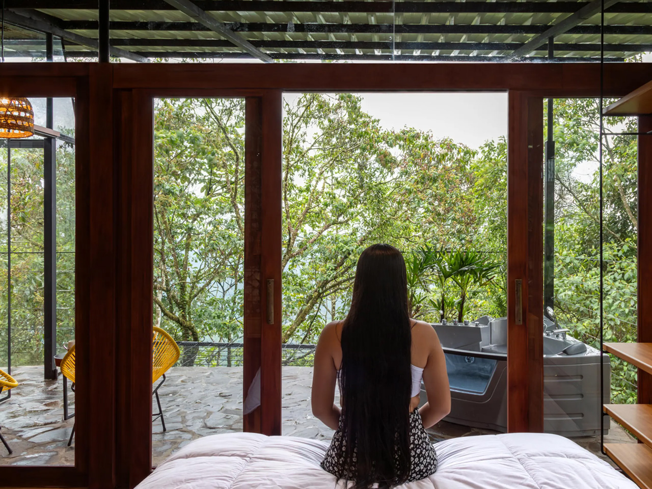 1729998704 809 Ce magnifique lodge de la foret amazonienne est construit autour - plare.