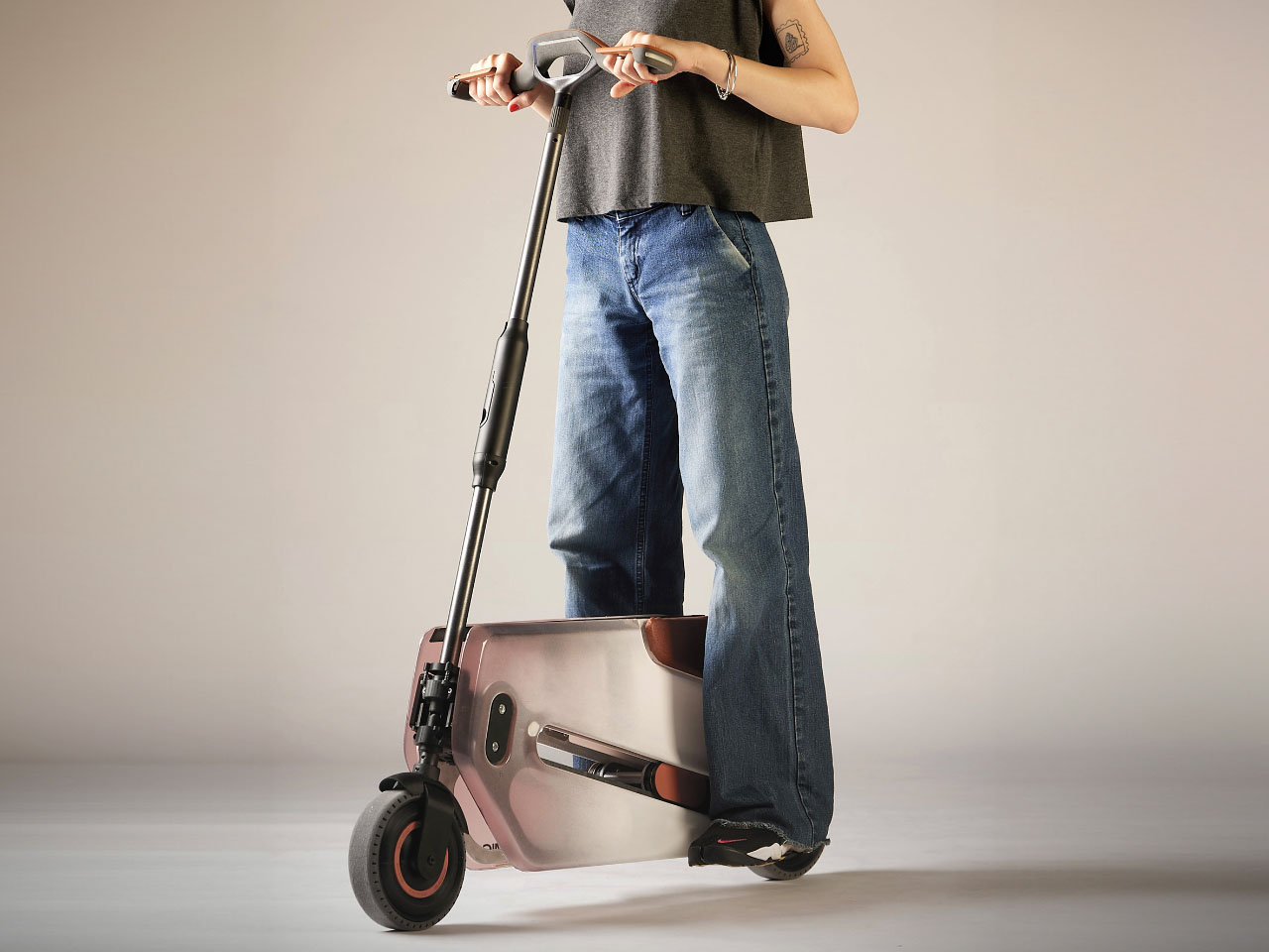 1730062003 81 Le scooter pliable pour les trajets domicile travail a linterieur des limites - plare.