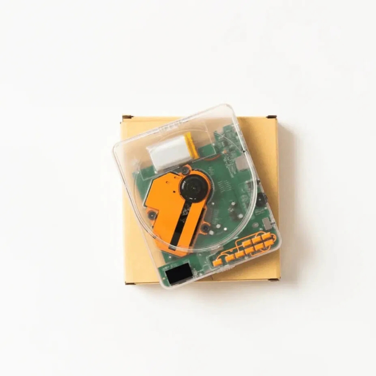 1730283431 183 Kickback propose des lecteurs CD des cassettes et des enceintes - plare.