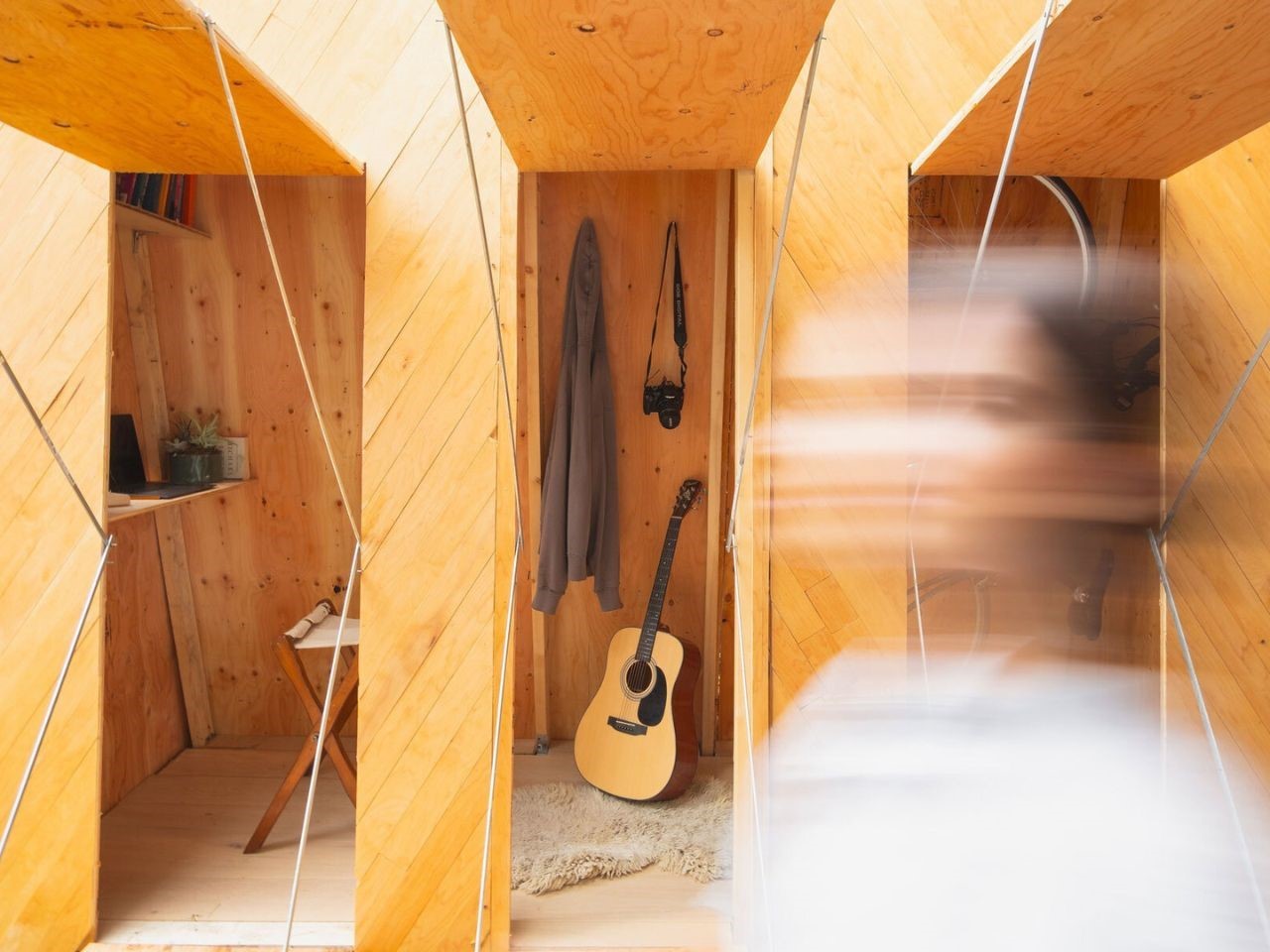 1730417739 265 Cet abri modulaire allie durabilite creativite nature et fonctionnalite a - plare.