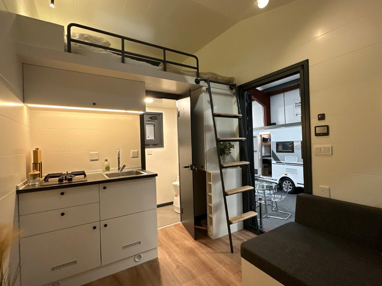 1730767057 686 Ce joli cottage compact est parfait pour les voyageurs solitaires - plare.
