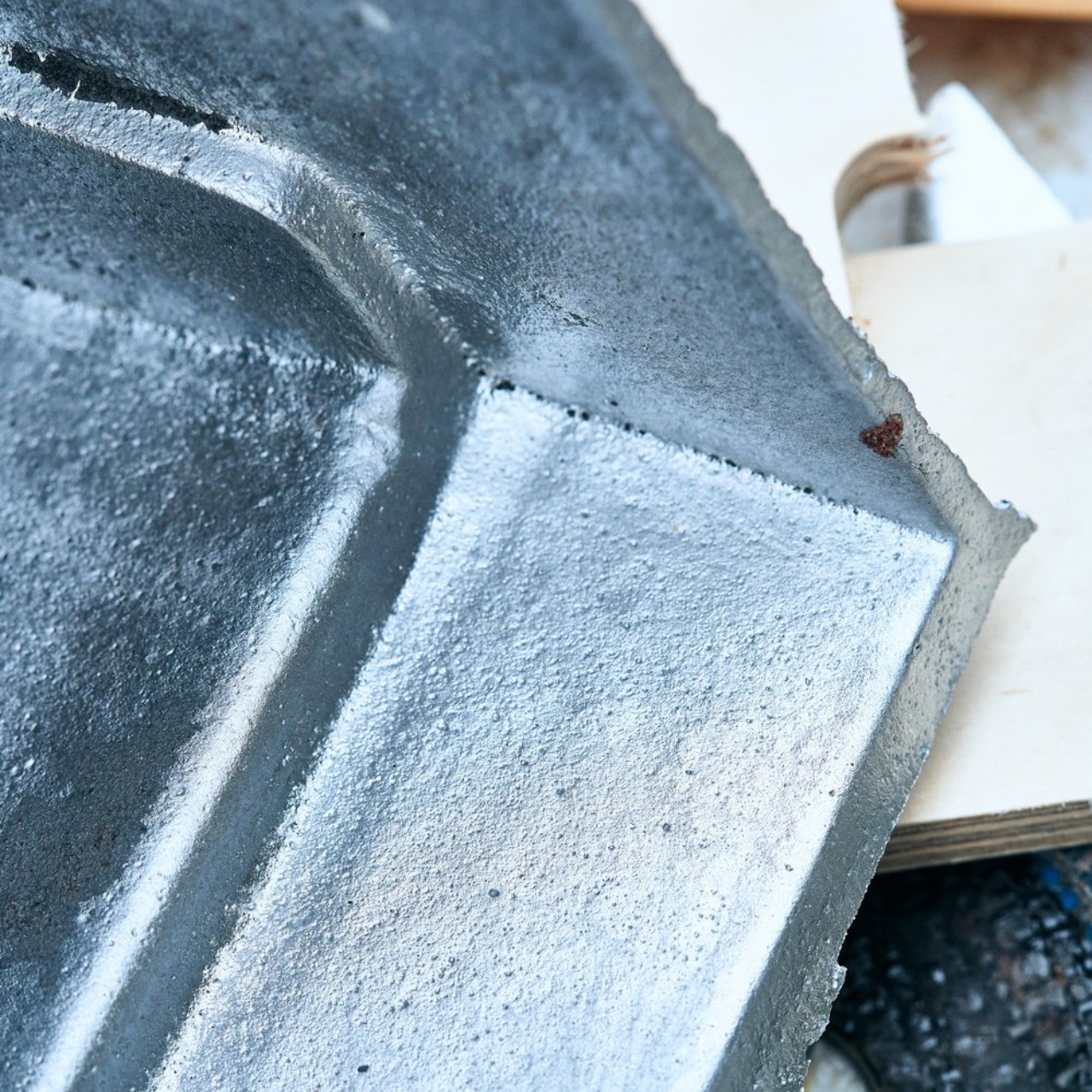 1730910462 347 Le haut parleur en metal moule est fabrique en aluminium marin - plare.