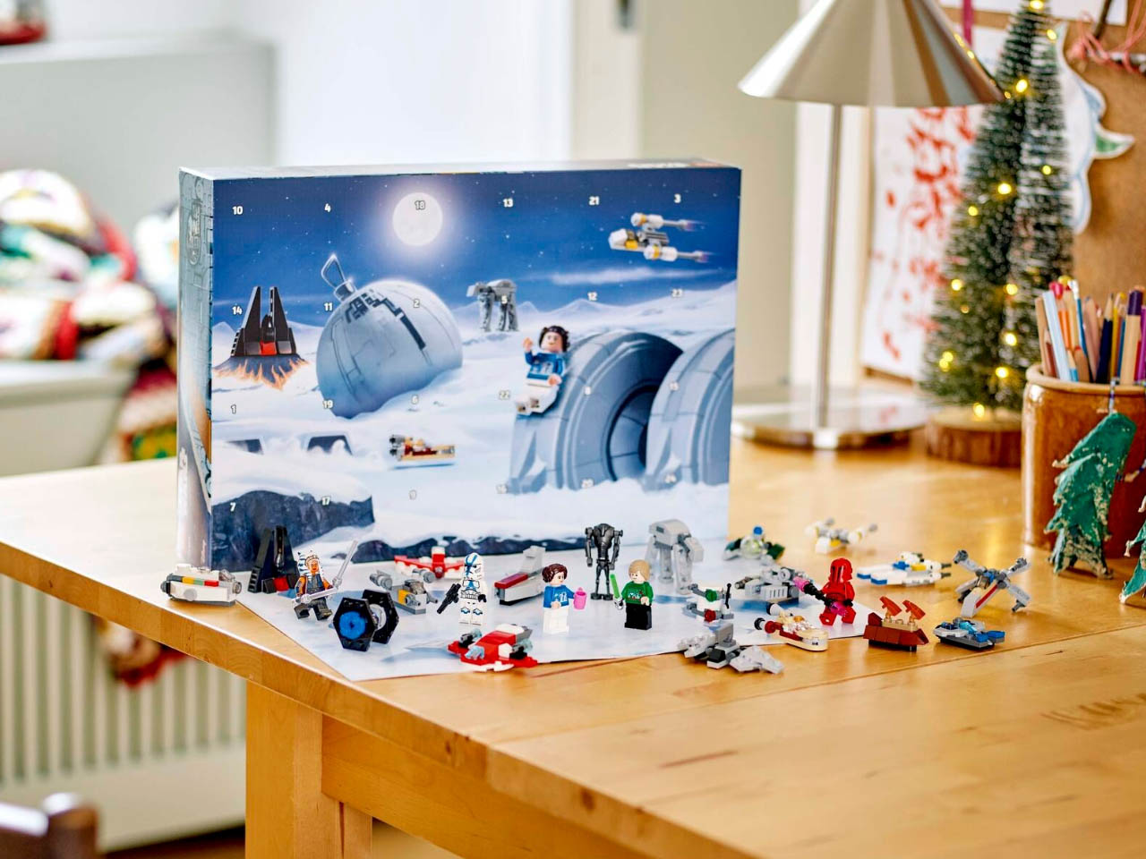 1730924410 883 Le calendrier de lAvent LEGO Star Wars 2024 vous plonge - plare.