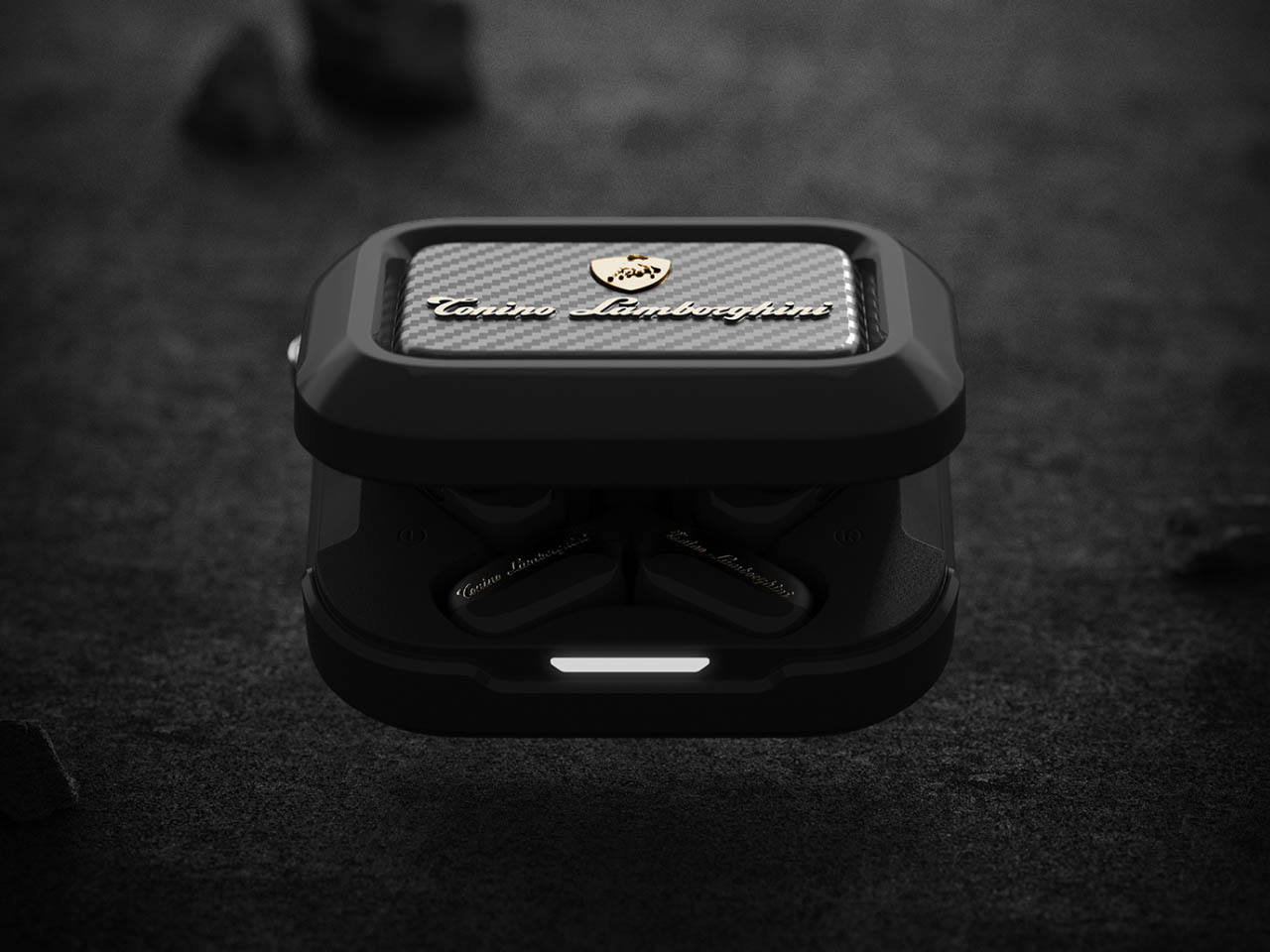 1730978183 619 Le casque TL65 est concu pour imiter une Lamborghini et - plare.