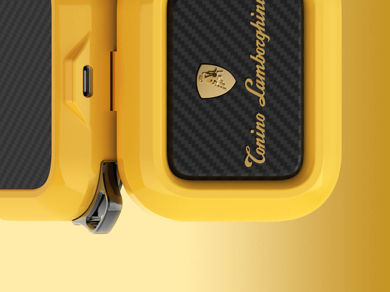 1730978189 564 Le casque TL65 est concu pour imiter une Lamborghini et - plare.