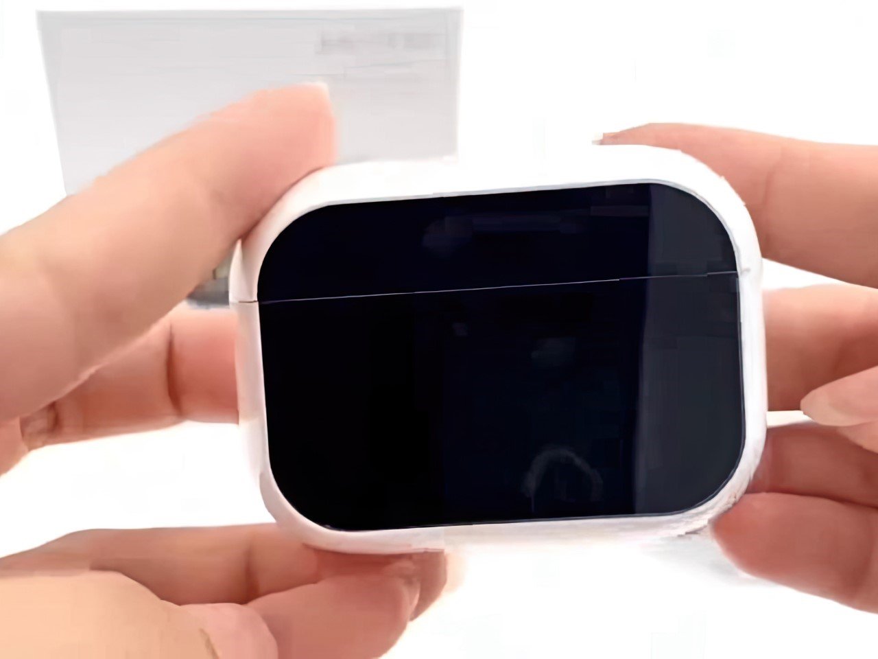 1731102952 810 Les faux AirPods Pro avec ecran tactile integre ressemblent a - plare.