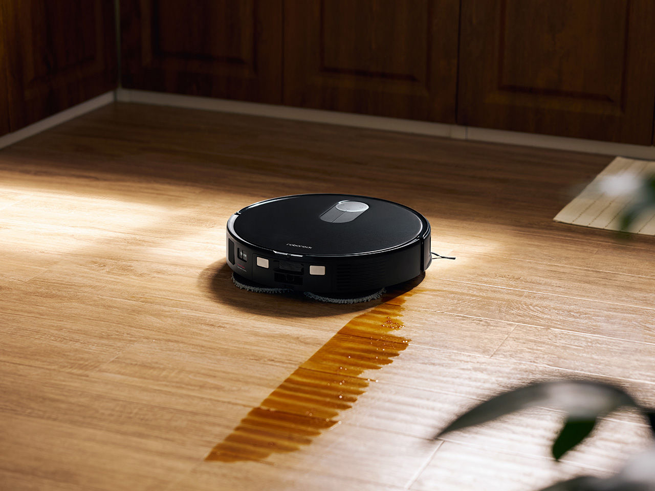 1731207130 200 Roborock Qrevo Slim laspirateur ultra mince dote dune technologie de - plare.