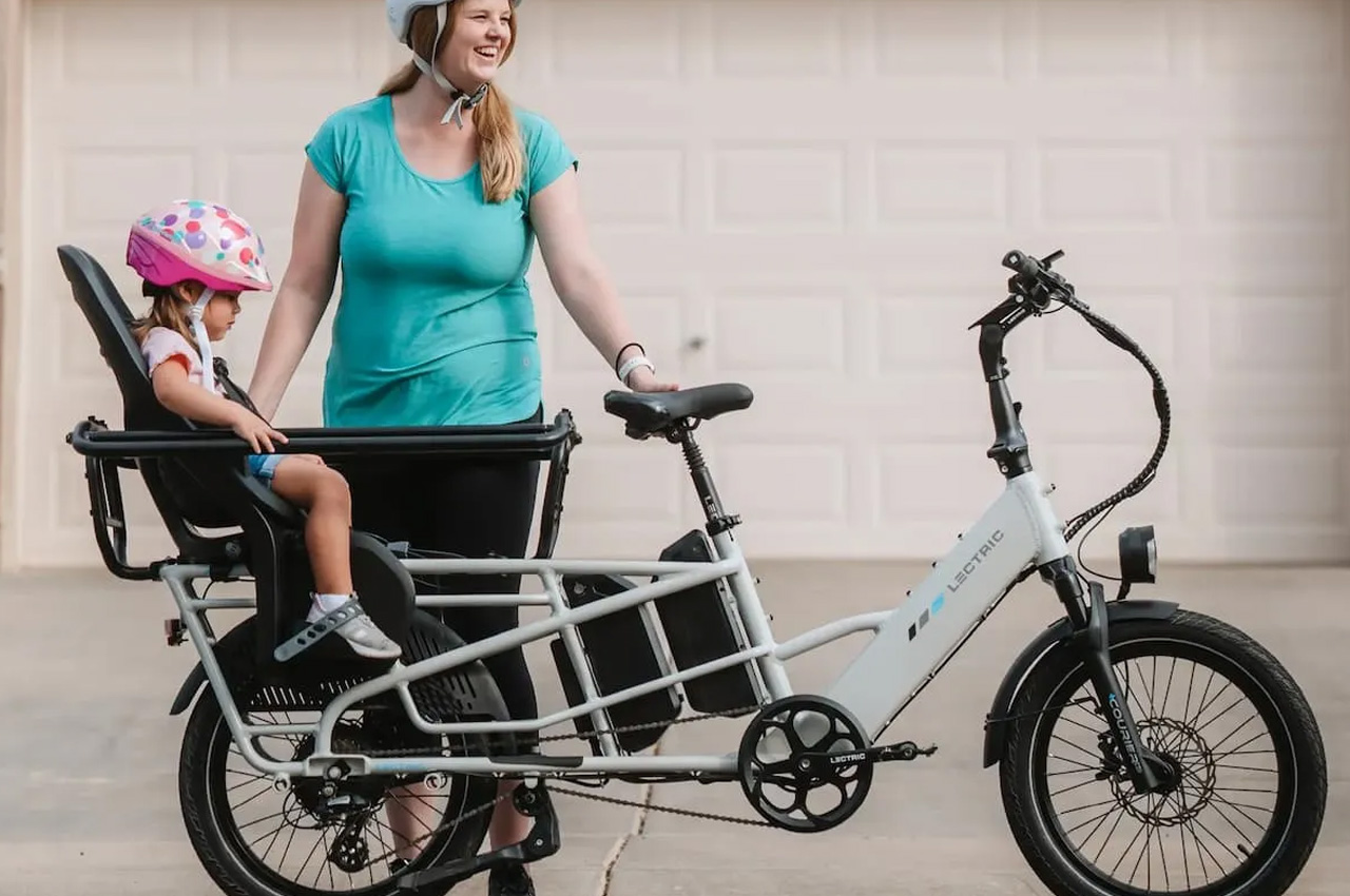 1731707523 324 Le velo cargo electrique le plus vendu en Amerique est - plare.