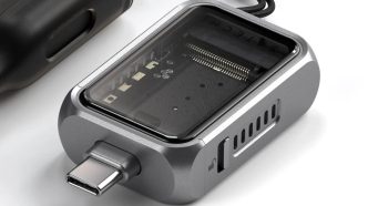 Satechi Mini NVMe SSD Enclosure 3 - plare.
