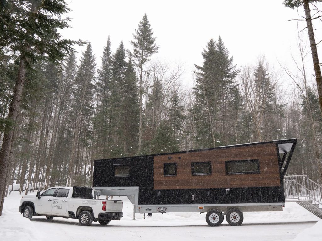 Un cottage spacieux pour 5 personnes prouve que la vie sur la route n’a pas besoin d’être à l’étroit.