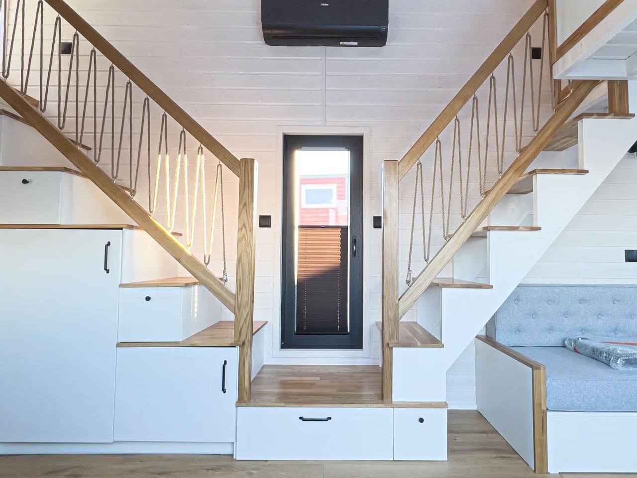 1734113573 198 Cette petite maison construite sur mesure offre un espace supplementaire - plare.