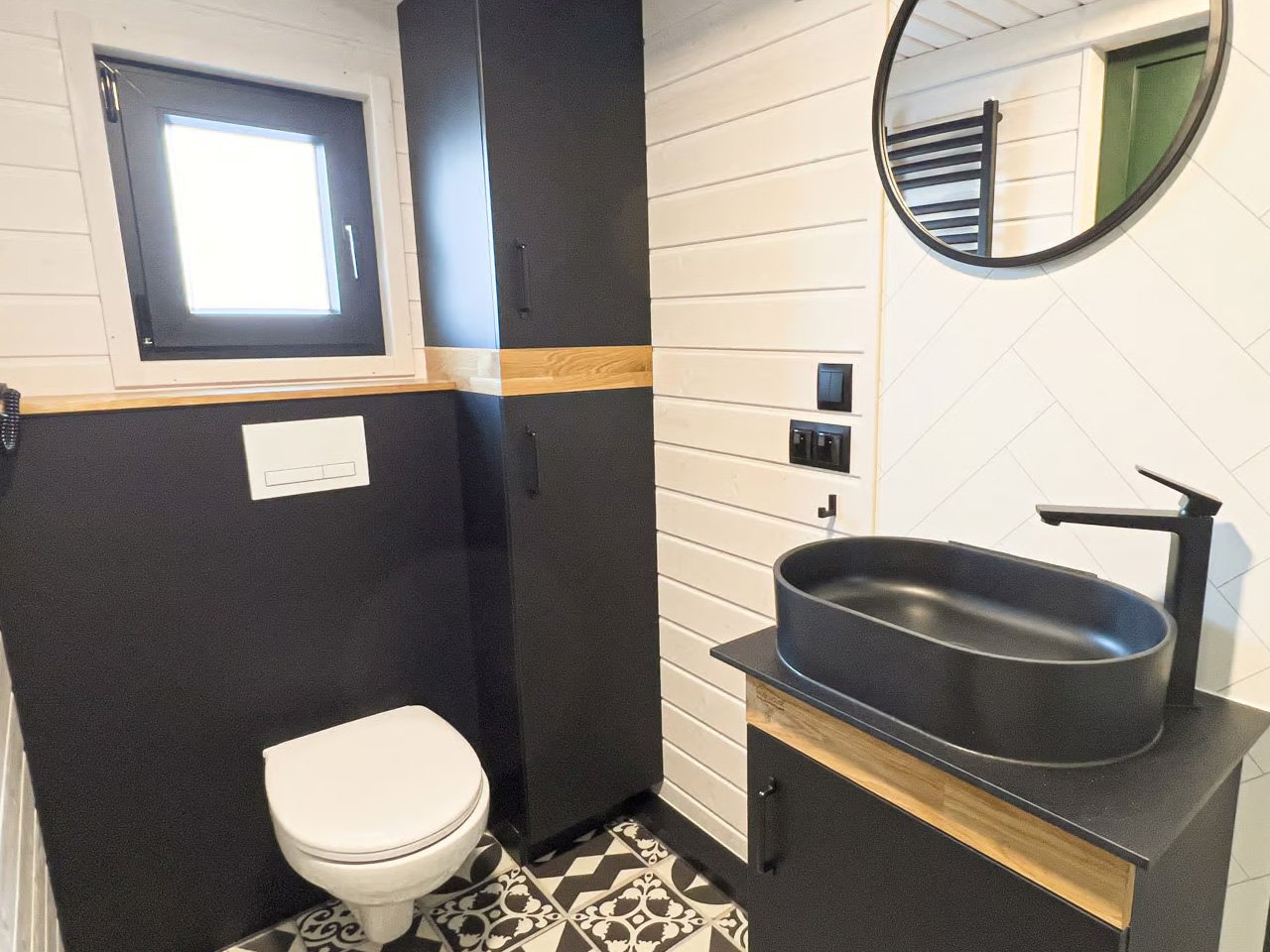 1734113574 51 Cette petite maison construite sur mesure offre un espace supplementaire - plare.