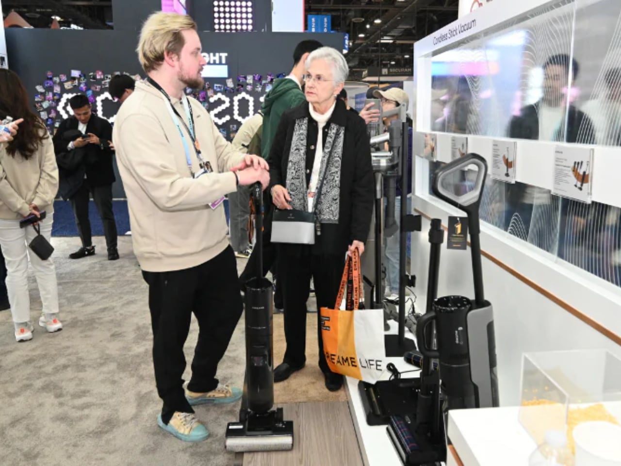 1734546341 674 Dreame elargit son ecosysteme de nettoyage intelligent au CES 2025 - plare.