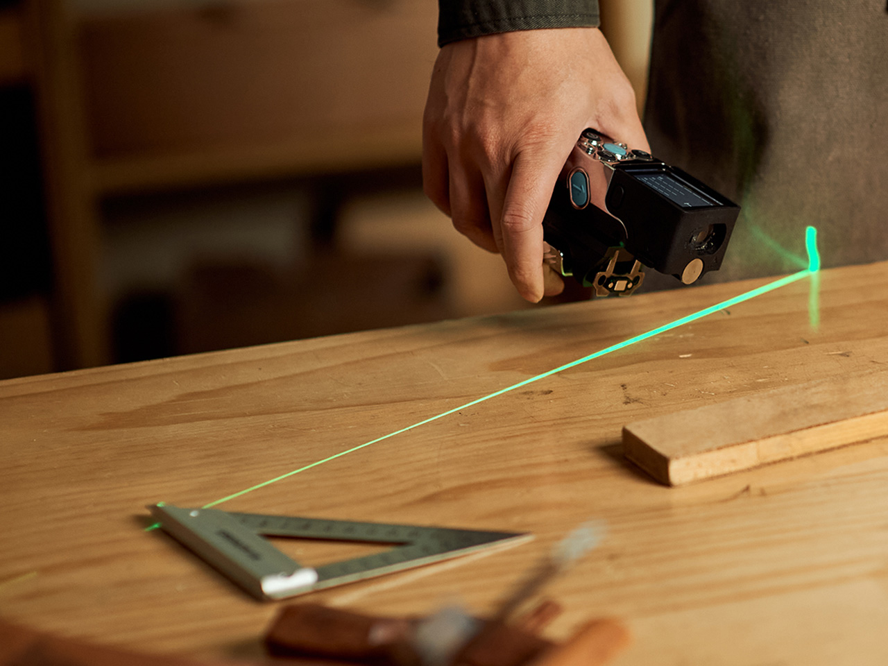 1734662983 635 Le metre ruban XTape1 laser est loutil moderne par - plare.
