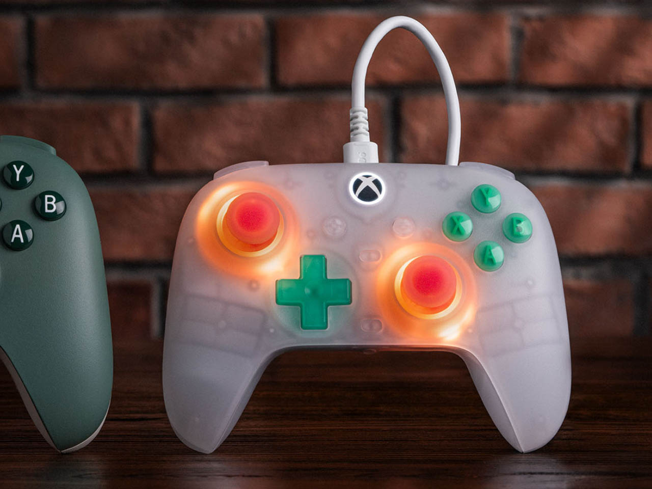 1734731388 70 La manette 8BitDo Ultimate Mini ultra compacte et legere est parfaite - plare.