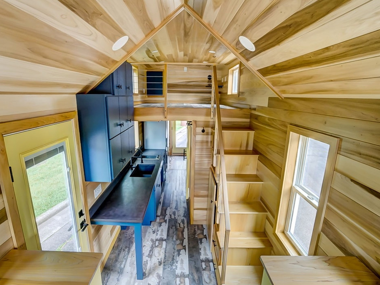 1735087176 424 Cette petite maison personnalisee est comme un luxueux manoir sur - plare.