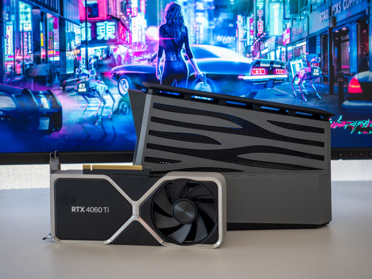 1735094877 293 Liberez votre creativite avec le boitier et le hub GPU - plare.