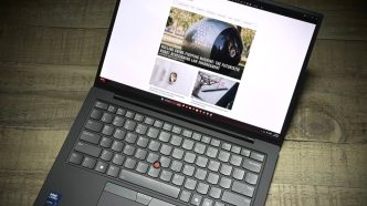 Lenovo ThinkPad X1 Carbon Gen 13 Aura Edition un - plare.