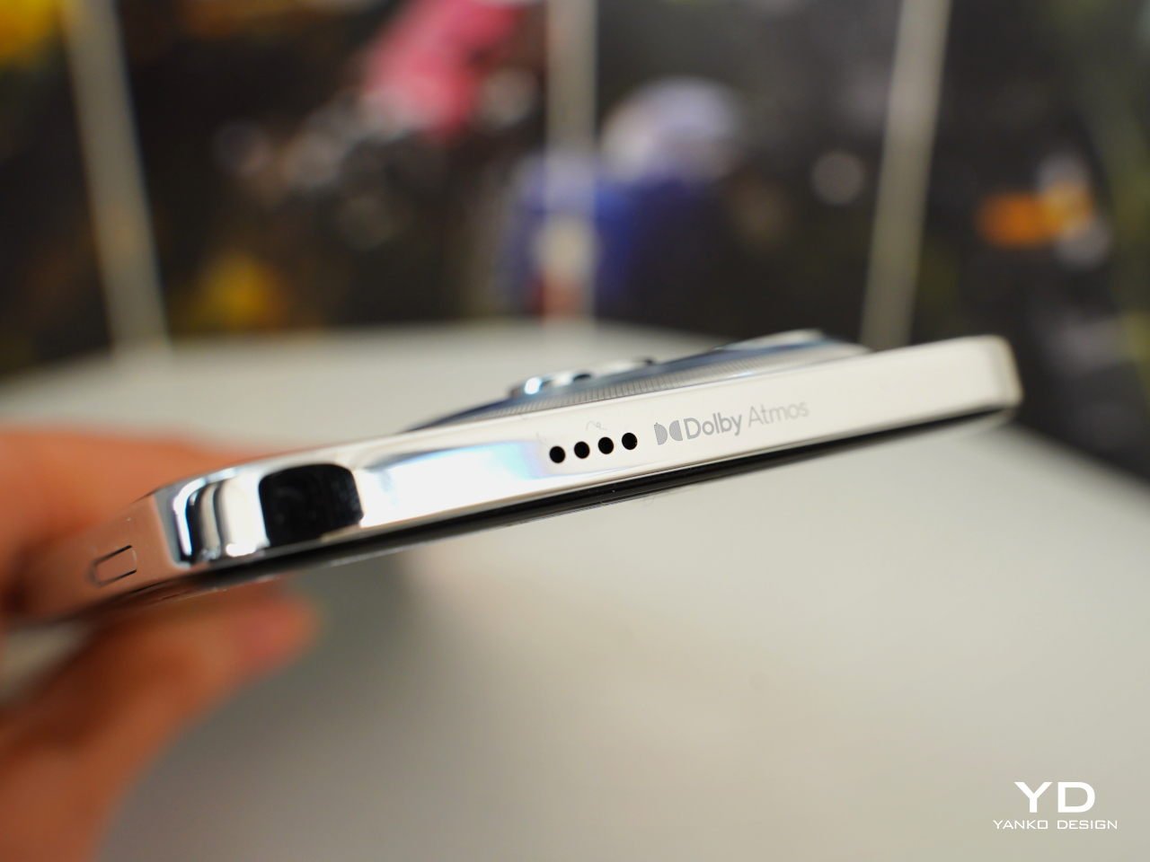 1737537058 320 Decouvrez le Tecno Spark 30 Pro Optimus Prime Edition - plare.