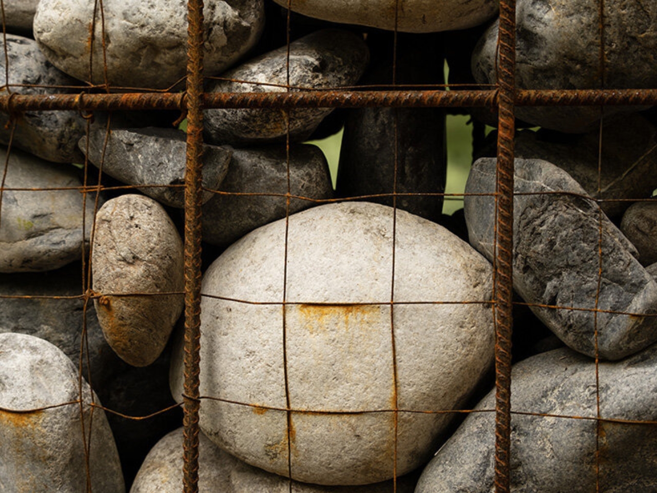 1738246888 244 Decouvrez Refuge of Stones Un Voyage Meditatif au Coeur - plare.