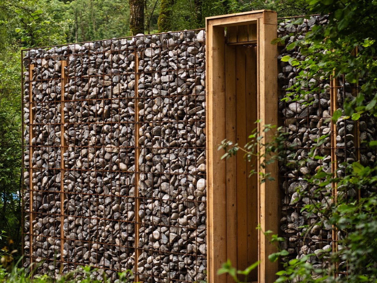 1738246890 706 Decouvrez Refuge of Stones Un Voyage Meditatif au Coeur - plare.
