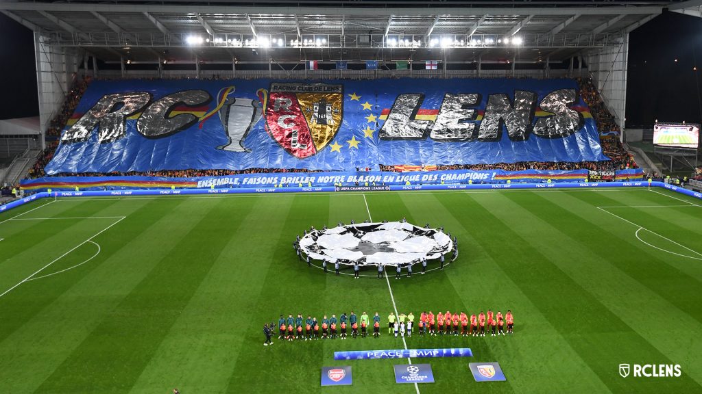 20241005 rclens arsenal retro tifo - plare.