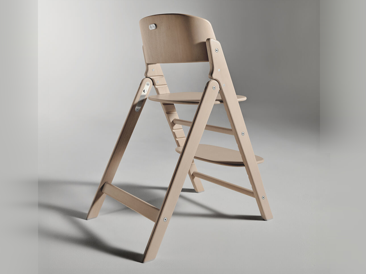 Decouvrez la Chaise Haute en Bois Pliable LAlliee Parfaite - plare.