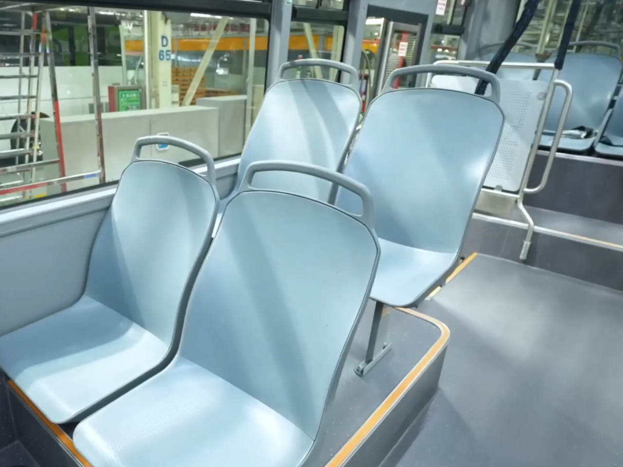 1738700257 344 Decouvrez le Nouveau Bus Articule Electrique de 26m de Chine - plare.