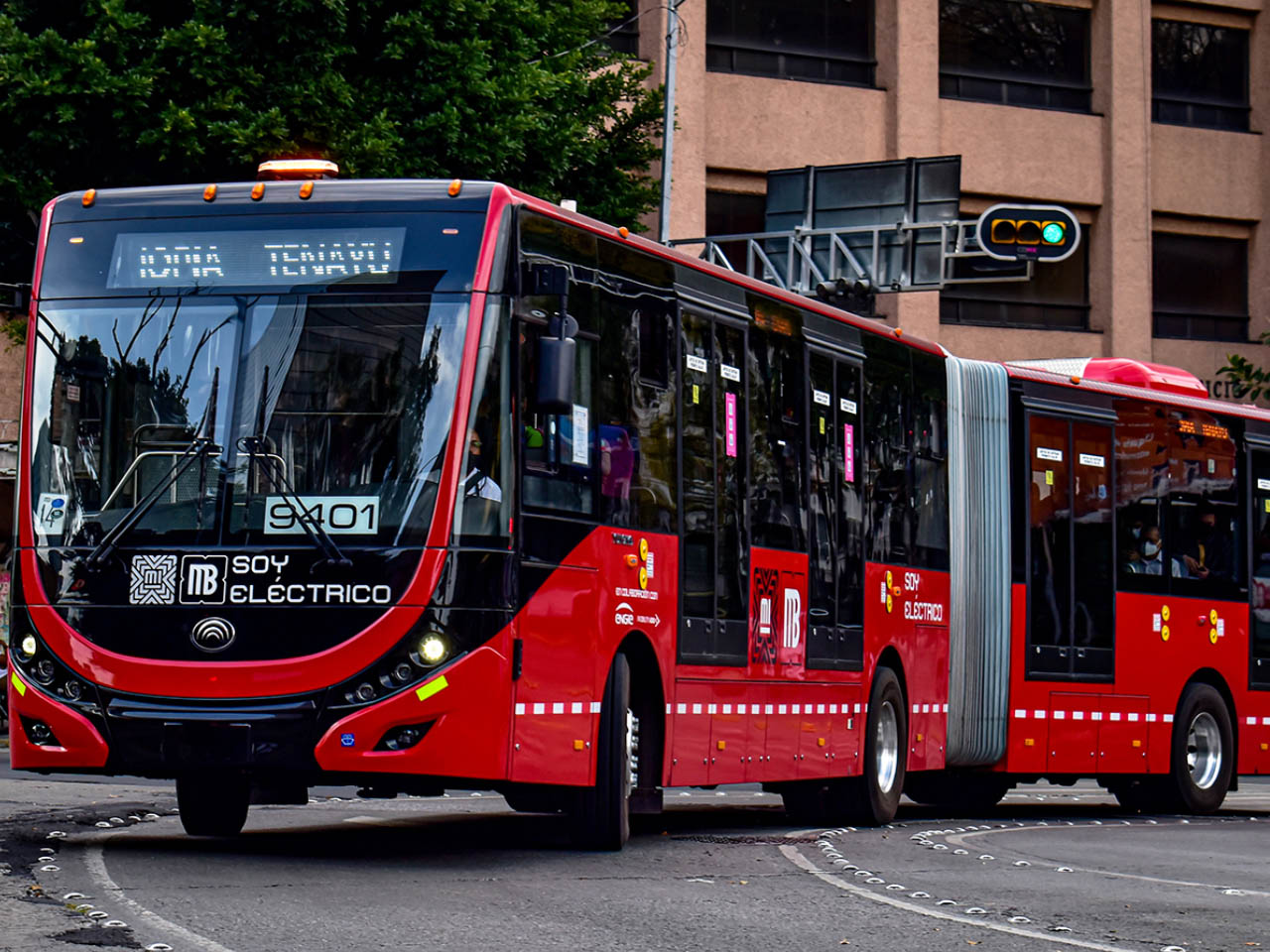 1738700257 744 Decouvrez le Nouveau Bus Articule Electrique de 26m de Chine - plare.