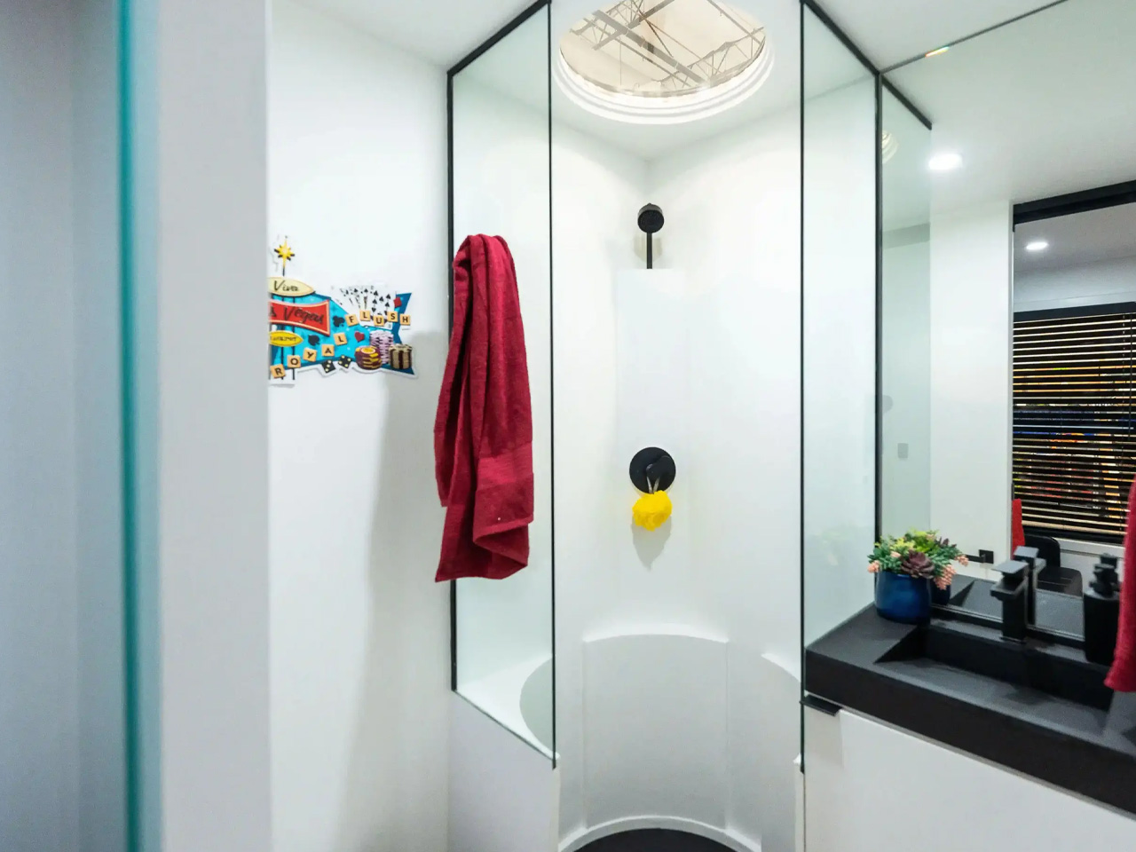 1738715653 801 Decouvrez Comment Installer Rapidement Votre Maison Miniature Pliable en Moins - plare.