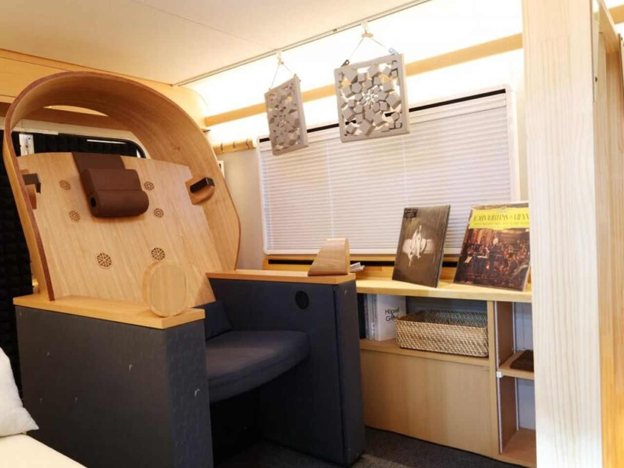 1739918455 48 Decouvrez le Room on Wheels Futuriste de Panasonic La - plare.