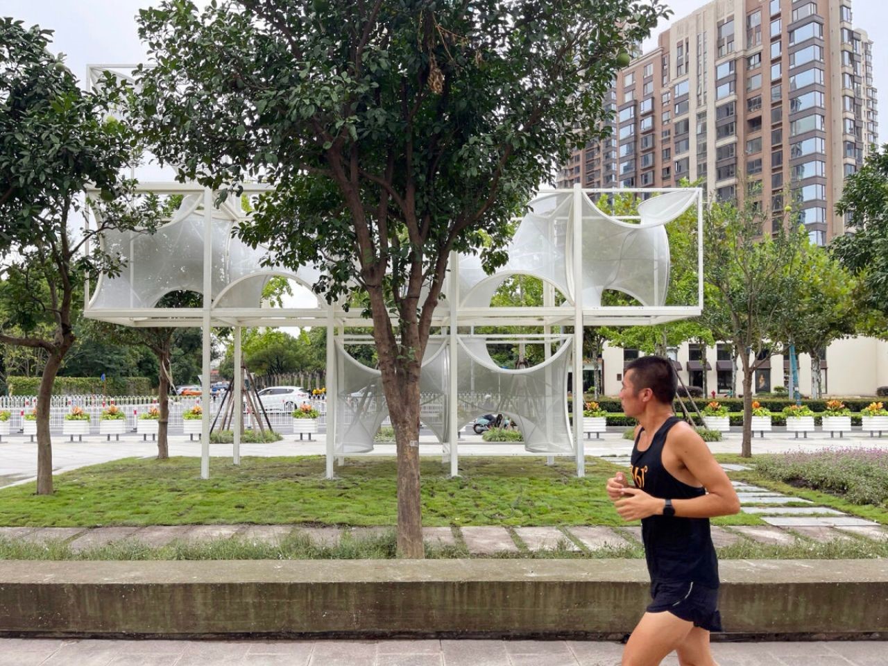1740436585 429 Revolutionnez les Espaces Publics de Shanghai Decouvrez lInstallation Modulaire - plare.